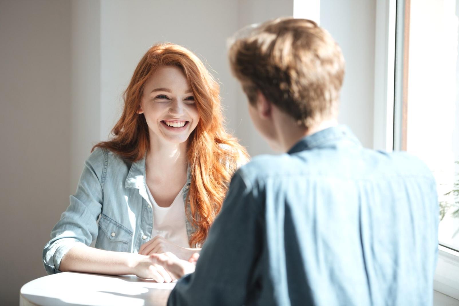 Suasana webinar investasi dengan peserta yang antusias mengikuti pembelajaran
